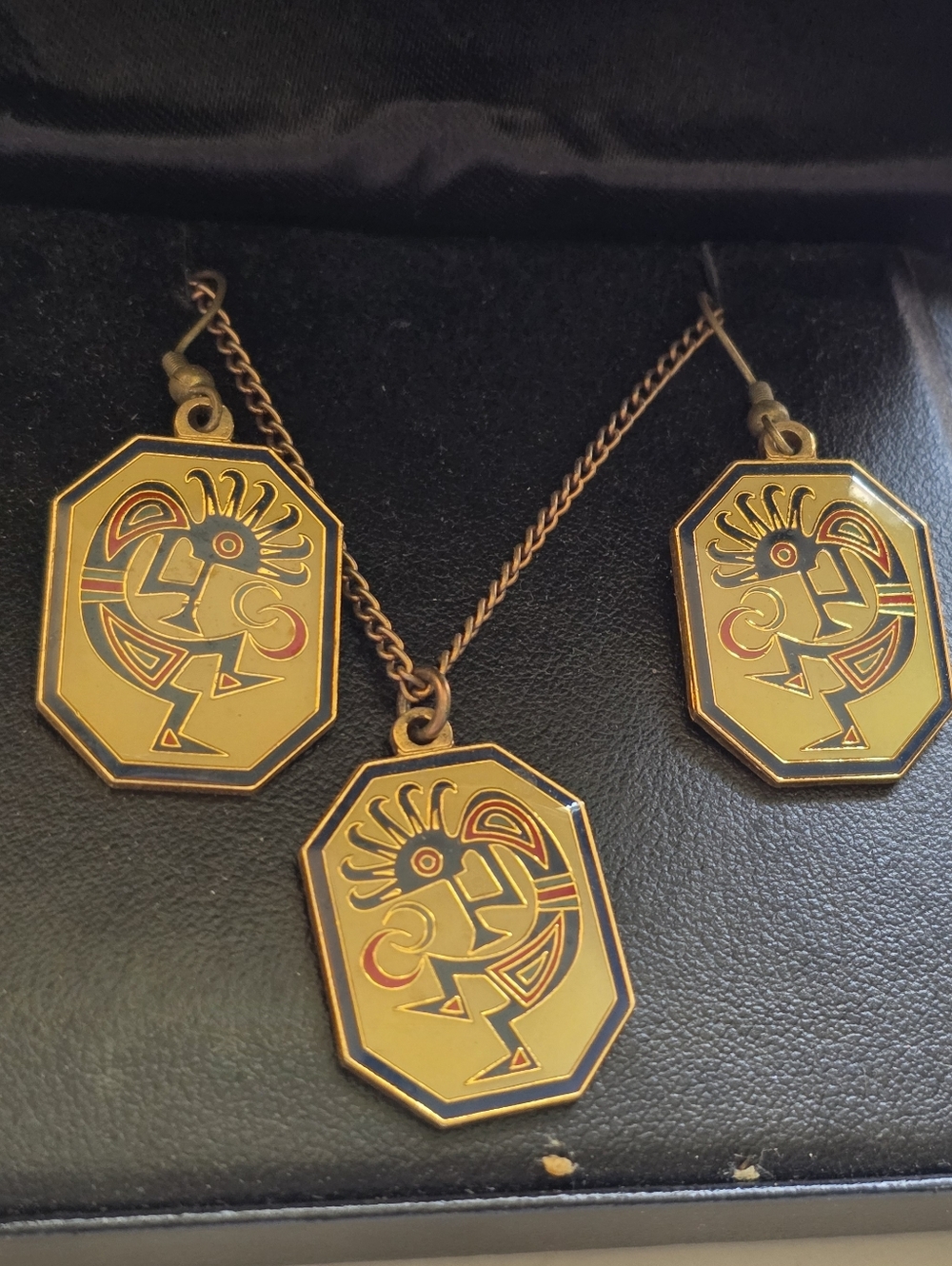 Gold-Tone Tribal Motif Pendant Necklace & Earrings Set - Yellow Gold